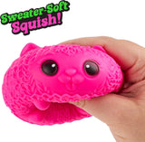 (LIMIT OF 2 PER HOUSEHOLD) NeeDoh : Squishmas Knittens - Single Pack (Assorted Styles)