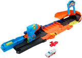 Mattel : Hot Wheels Transforming 2 In 1 Stunt Garage With Snap Speed Track Sytem & 1 Car